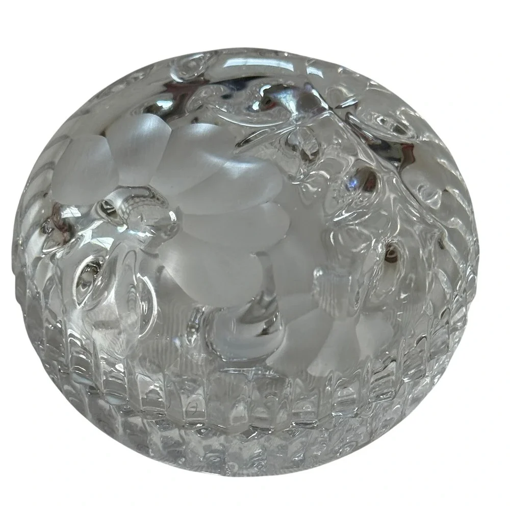 Vintage Clear Glass Ring Holder Dish Frosted Flower Design Trinket Ring Tray